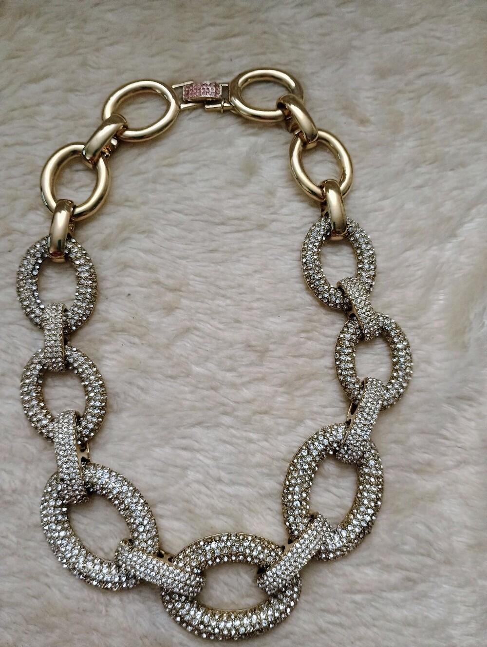 Ann Taylor Vintage Iconic Gold & Crystal Pavรฉ Chunky Link Statement Necklace